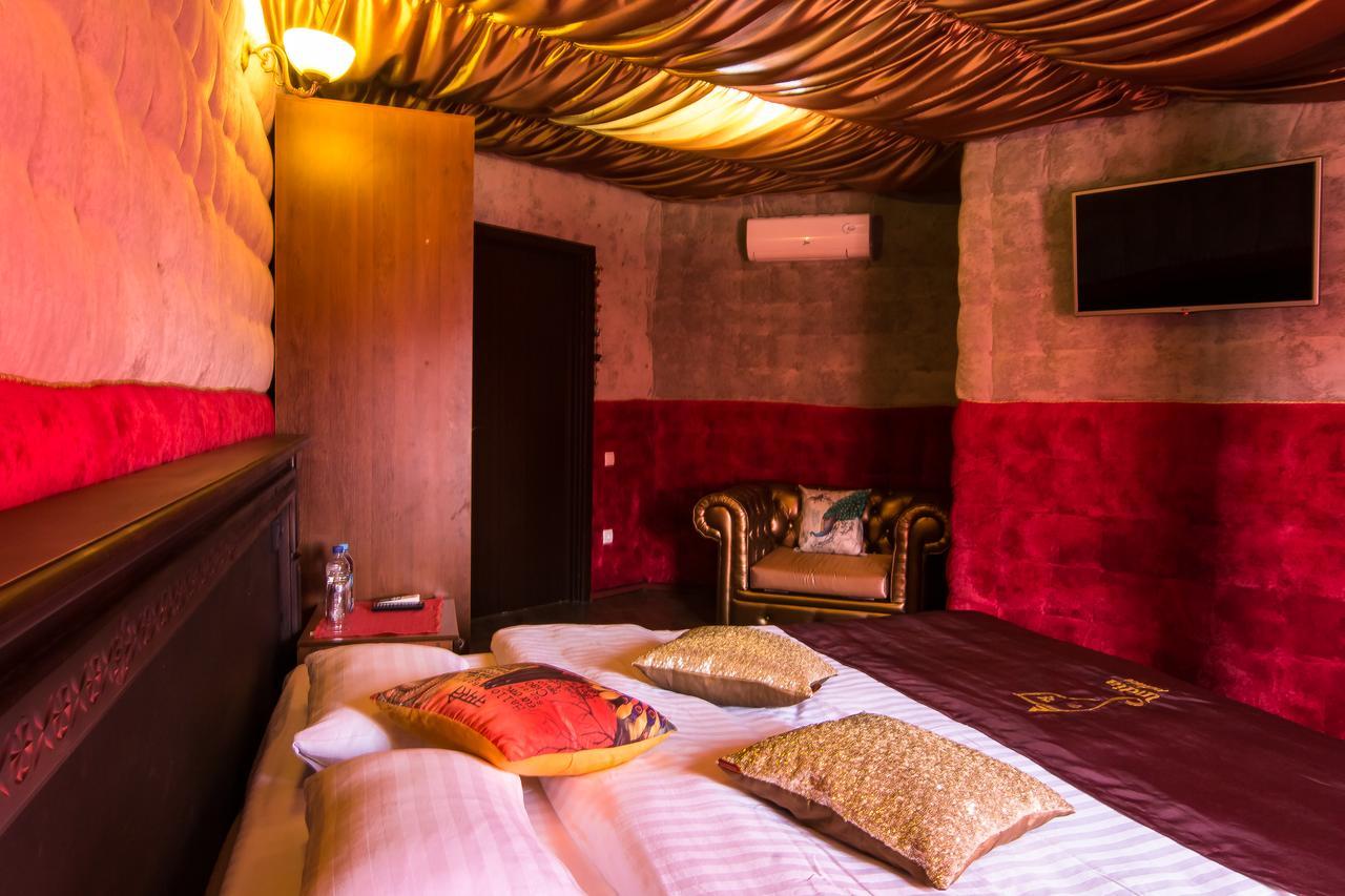 India Palace Hotel Kharkiv Luaran gambar
